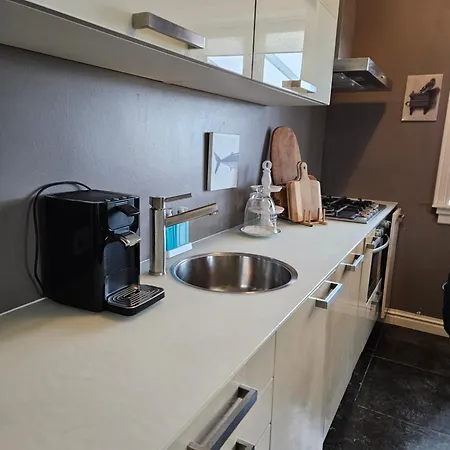 Apartment Sea Breeze