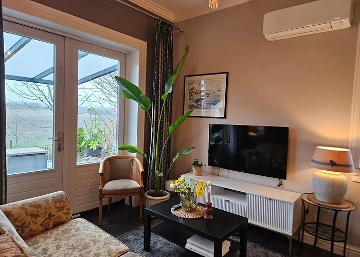 Sea Breeze Apartament *